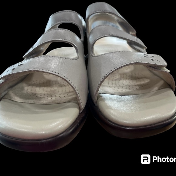 SAS Quatro Tripad Comfort Slingback Sandals Bone 3 Strap Women Size 8 N Beige. - Picture 5 of 6